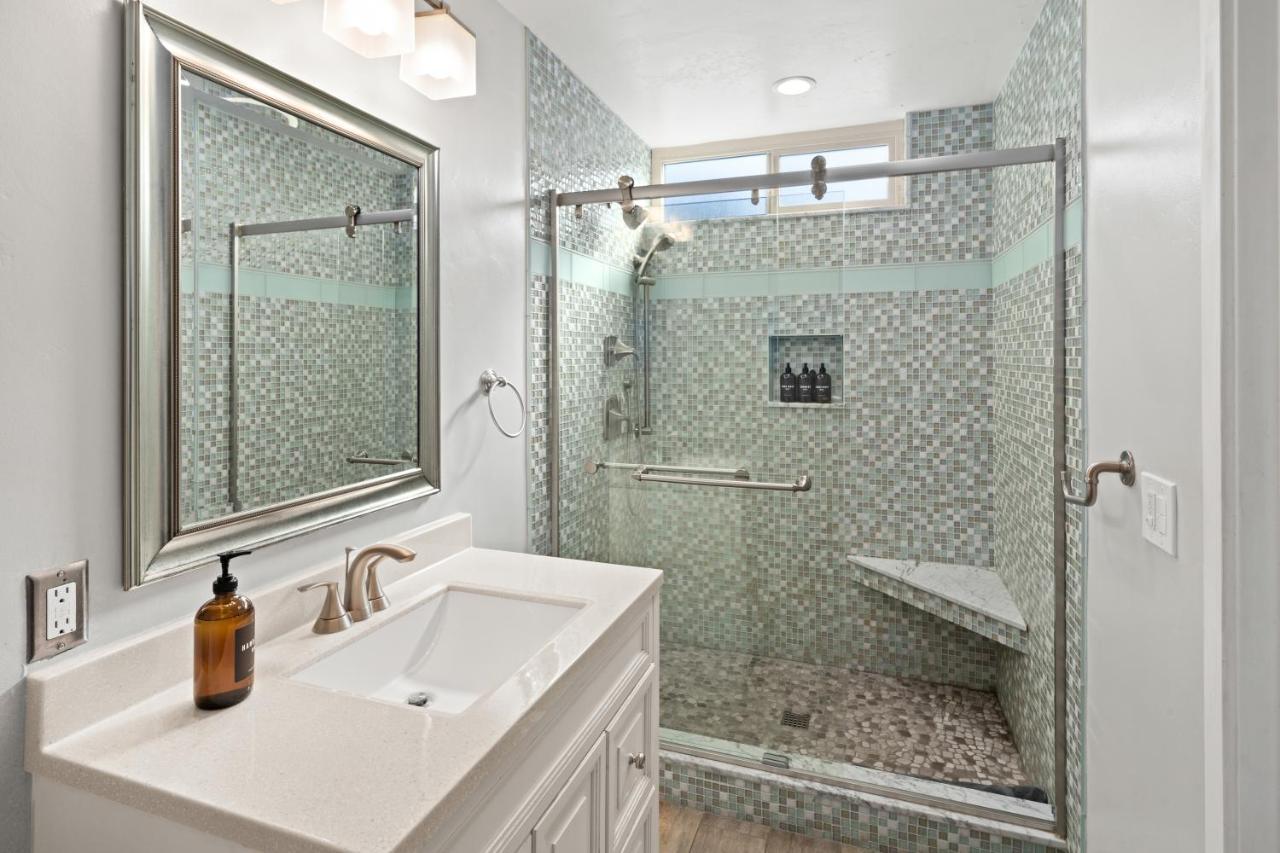Stunning Beach Home - Large Patio, Parking, Ac & Dog Friendly! San Diego Kültér fotó