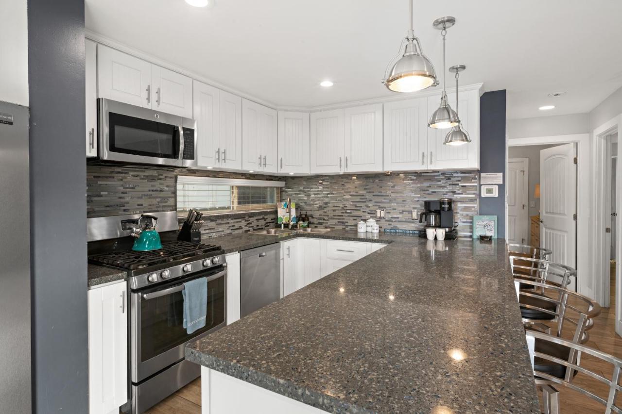 Stunning Beach Home - Large Patio, Parking, Ac & Dog Friendly! San Diego Kültér fotó