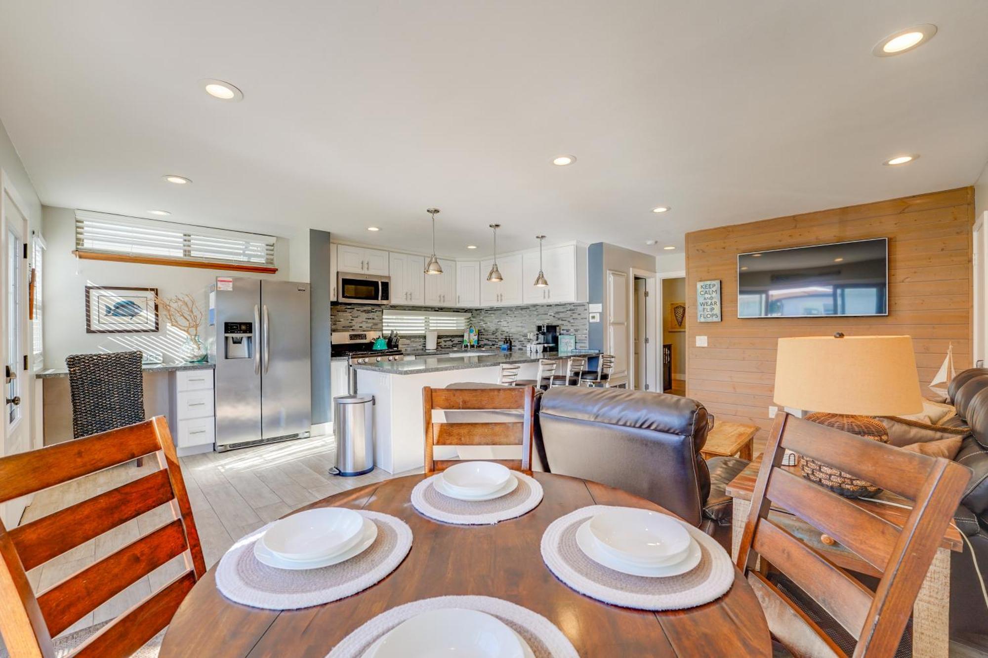 Stunning Beach Home - Large Patio, Parking, Ac & Dog Friendly! San Diego Kültér fotó